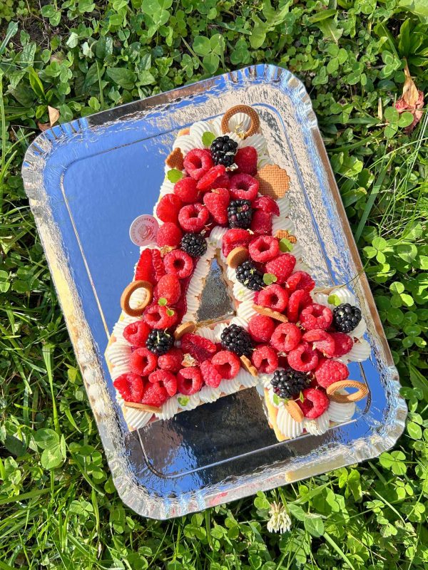 Number cake framboise 8/10p Number Cake Framboise Vanille